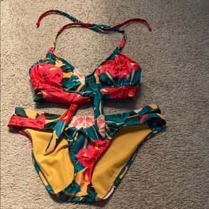 Bikini top and bottom together or separate